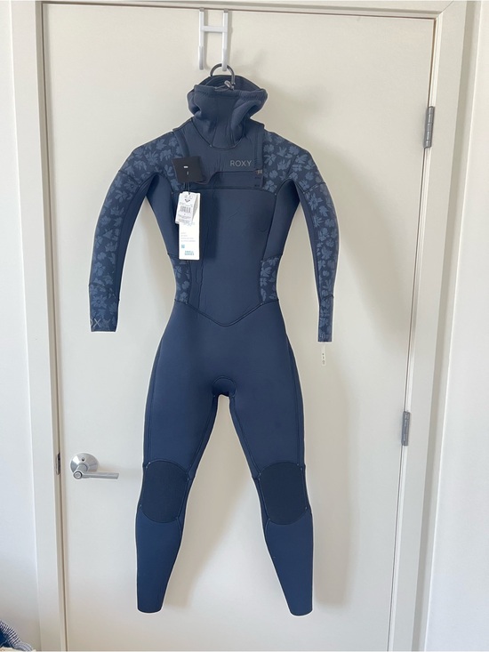 Roxy Other - Roxy Hooded Wetsuit 5/4/3mm